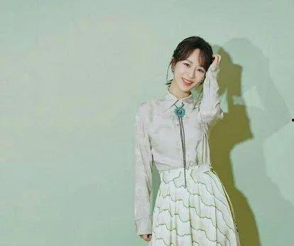 娱乐圈吃瓜爆料李现,娱乐圈风云再起，揭秘明星背后的故事