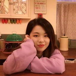 穿进娱乐圈吃瓜,我与明星的甜蜜瓜田之旅