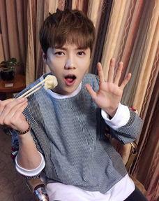 娱乐吃瓜酱爱的样子,揭秘明星爱的那些事儿