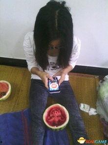 娱乐吃瓜图片搞笑,吃瓜群众笑翻天，搞笑瞬间盘点