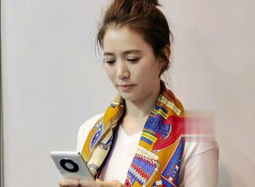 娱乐圈明星纷纷上线吃瓜,揭秘幕后真相