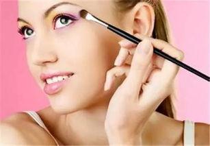 娱乐吃瓜酱化妆技巧,变身时尚达人